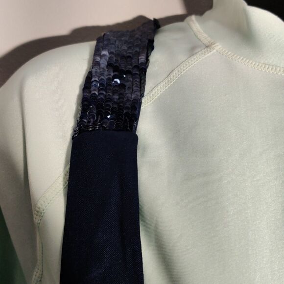 📏Emporio Armani 100% Silk Waistcoat - Picture 3 of 8